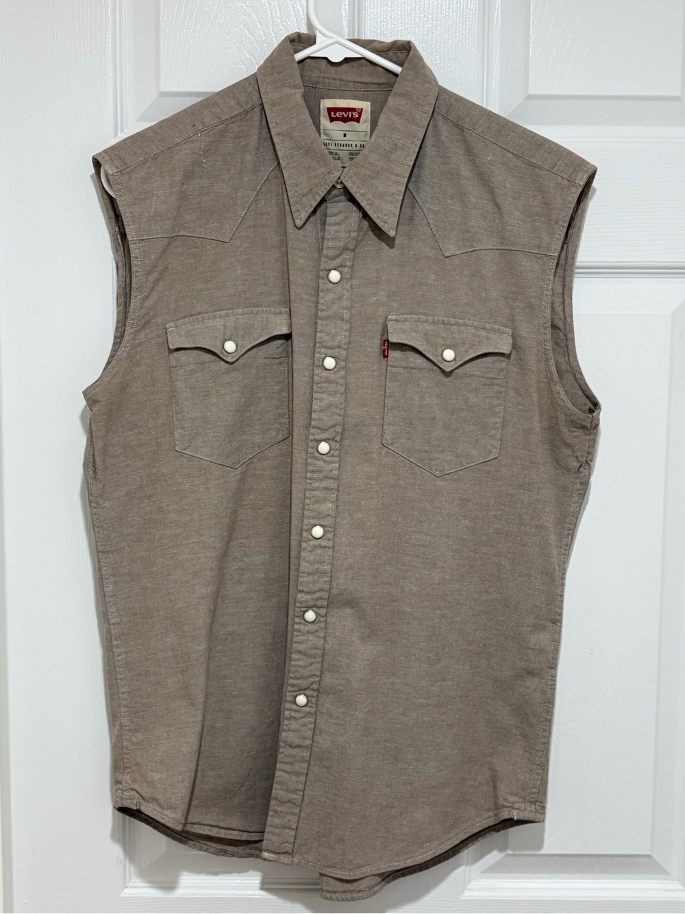 Women’s Levi’s Sleeveless Tan Top~Medium